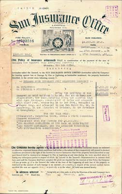 1934年英商日球燕梳公司火险保单1张，发行于广东省，另附收据3枚；此广东发行的，与先前拍卖在香港发行者版式不同，有小蛀孔，七五成新