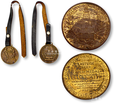 1915年（美国）巴拿马太平洋万国博览会（即旧金山世博会）小型奖章共2枚不同，其上字样分别为：1枚为“金奖（Gold Medal）”字样1枚，铜质镀金，直径28mm；另1枚为“大奖章（Medal of Award）”，铜质，直径35mm，配有皮质条带；源于海外回流，少见，保存尚佳，敬请预览